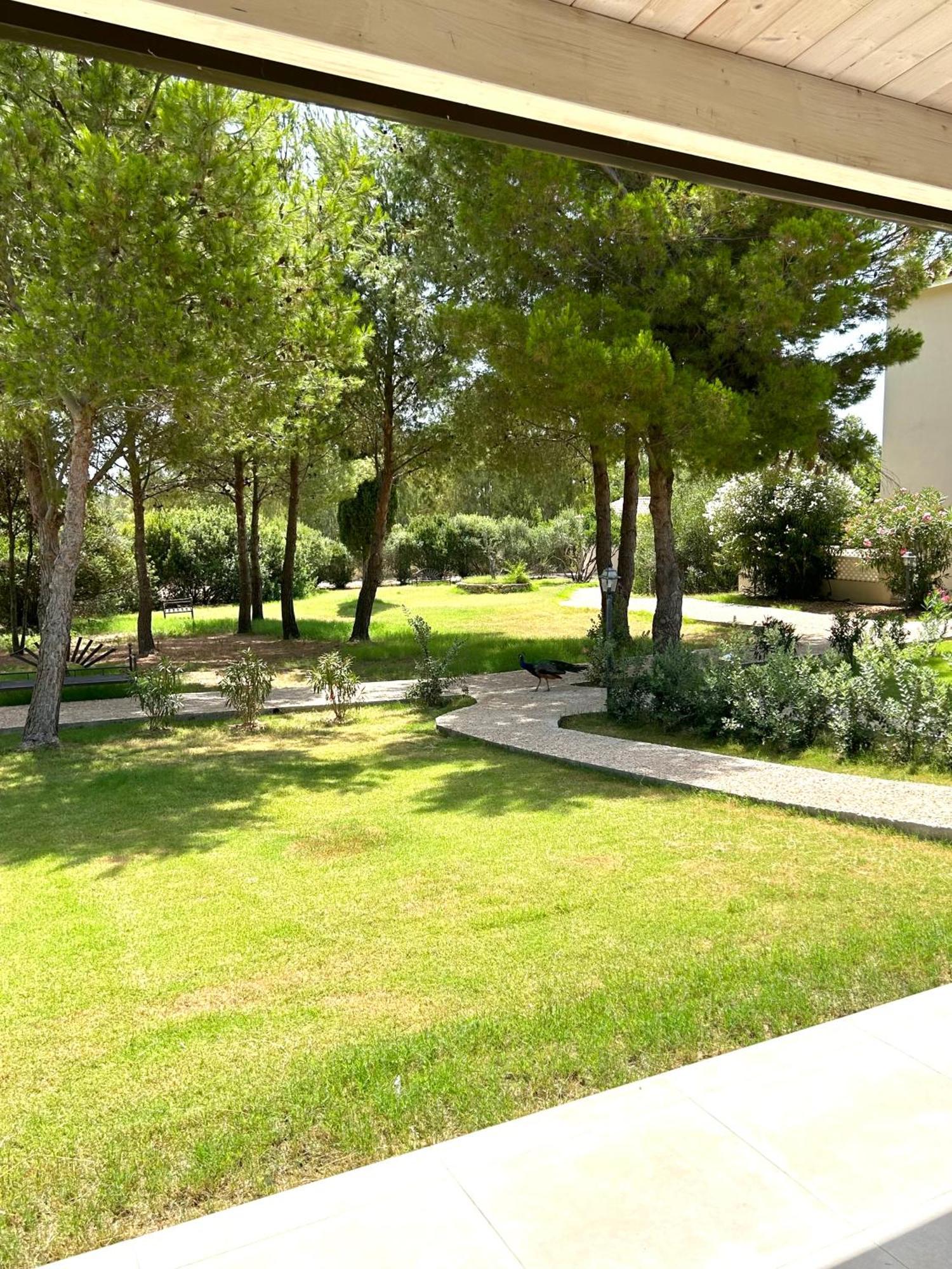 Villa Cavalieri Country Hotel Pula Exterior photo