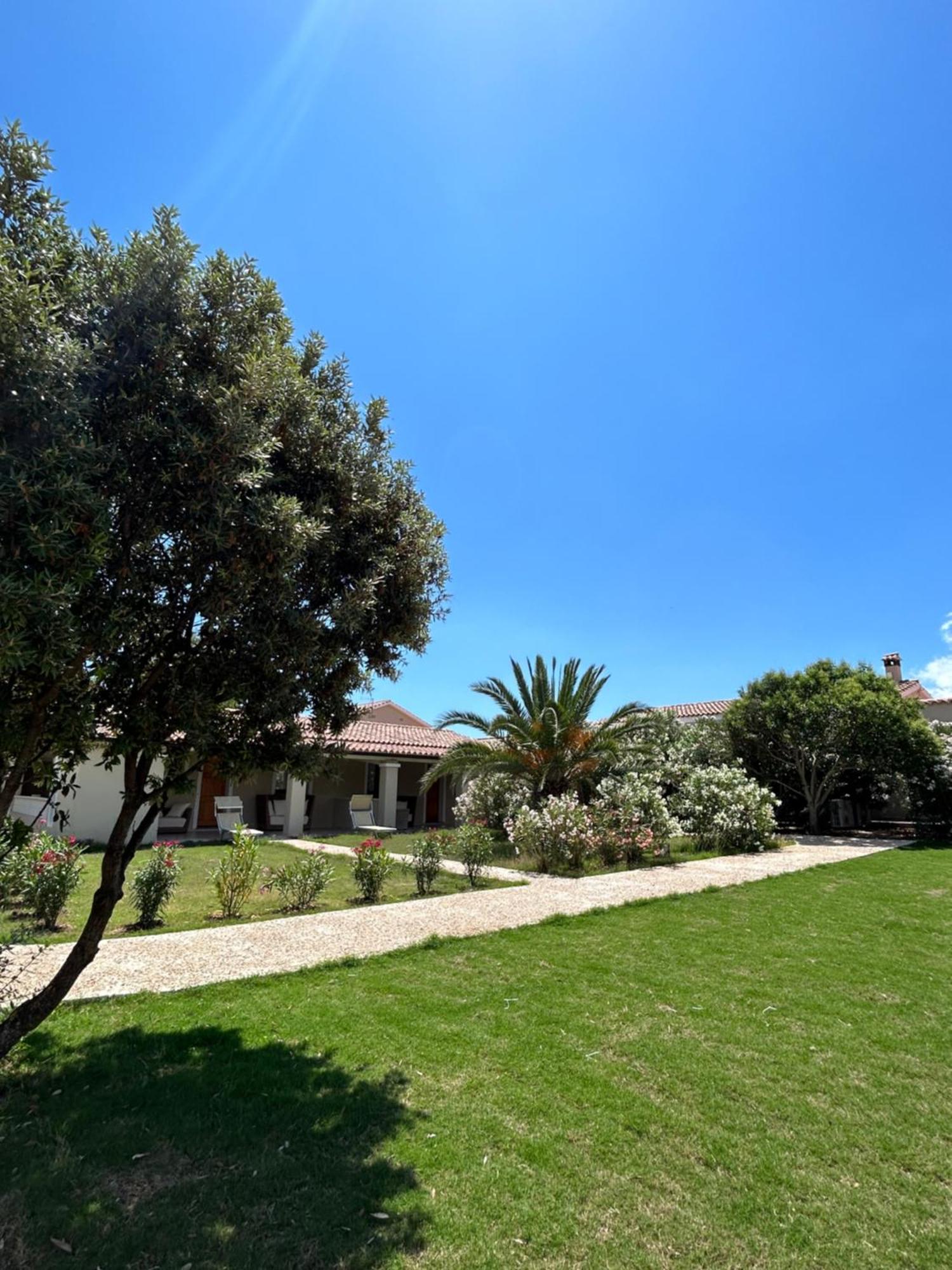 Villa Cavalieri Country Hotel Pula Exterior photo