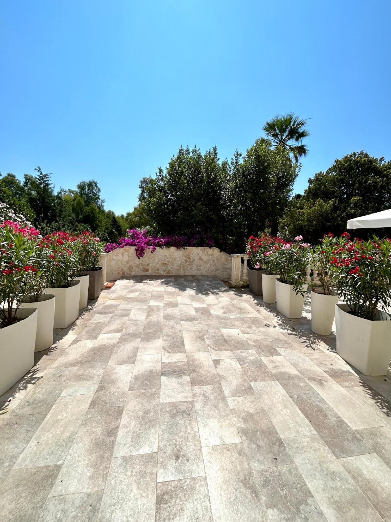 Villa Cavalieri Country Hotel Pula Exterior photo