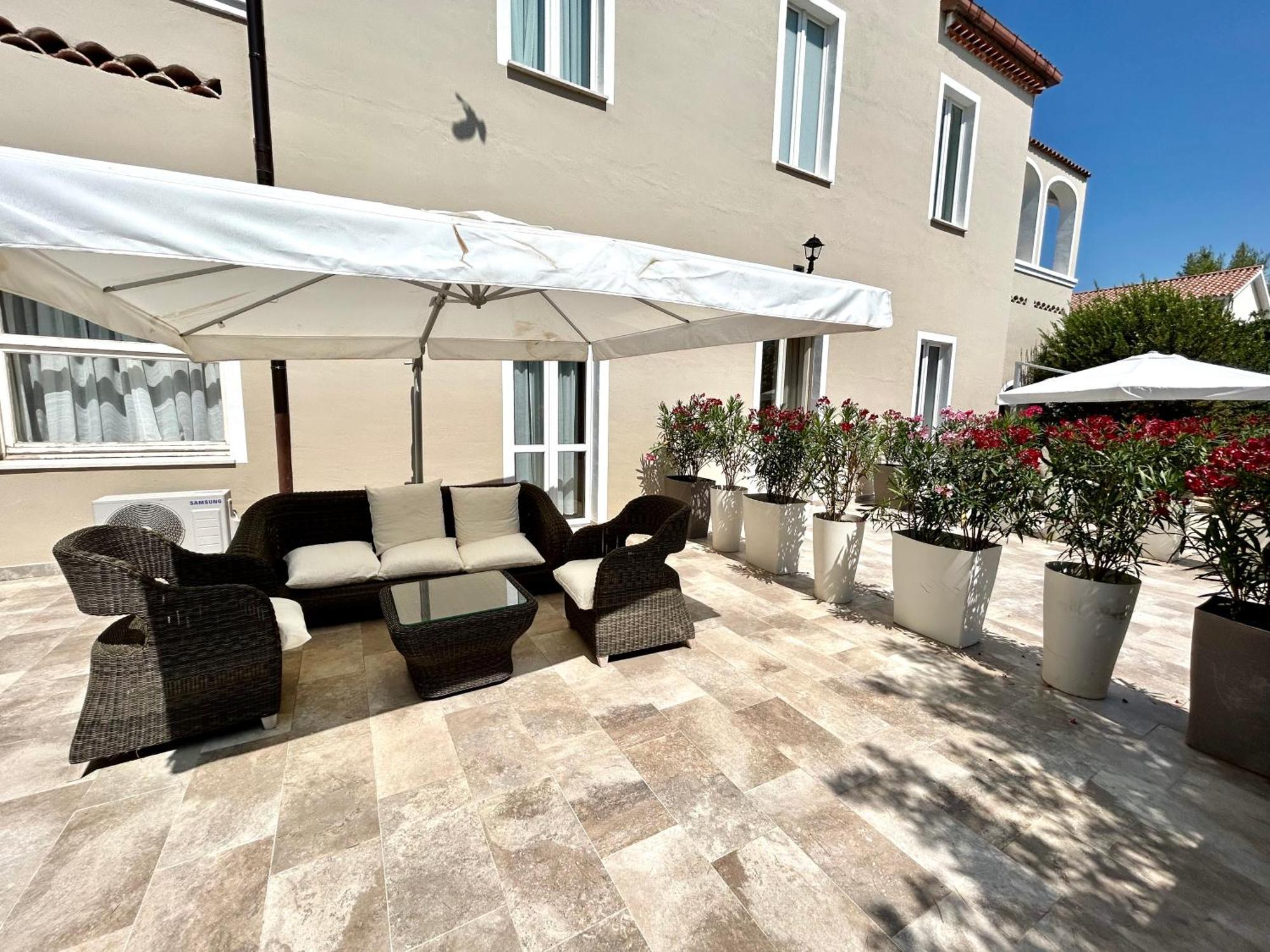 Villa Cavalieri Country Hotel Pula Exterior photo